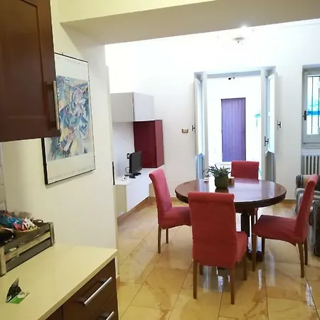 Apartment Central Chic